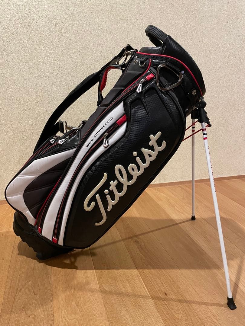 【限定】レア タイトリストスタンド式 キャディバッグCBS56-BK タイトリストスタンド式キャディバック ブラック 9.5型 47インチ対応