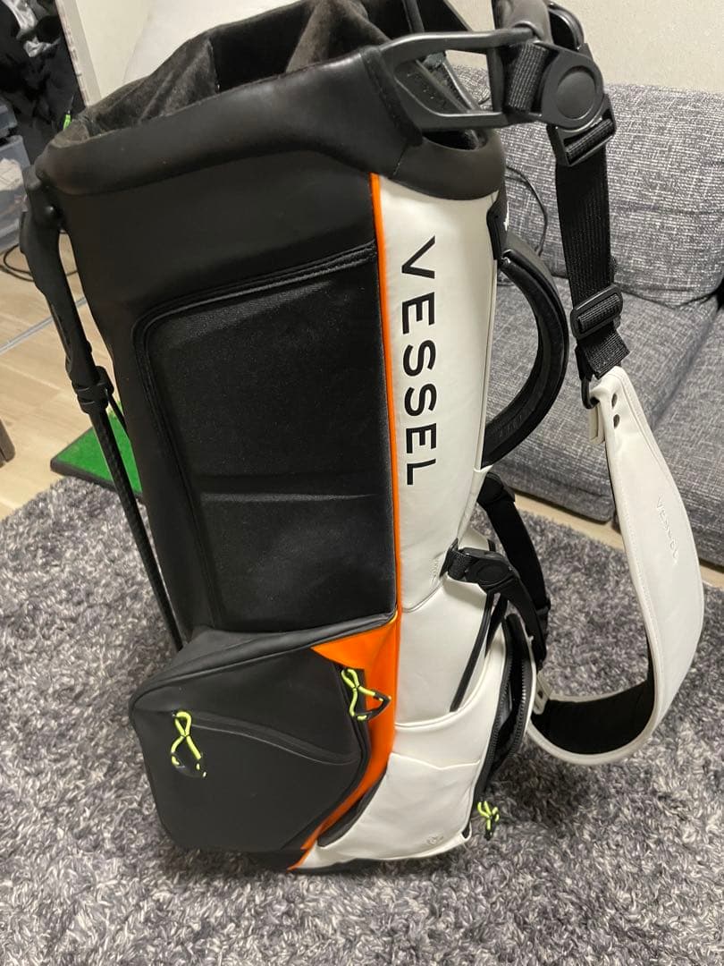 Vessel キャディバッグ ホワイト・オレンジ・ブラック Vessel キャディバッグ ホワイト/ブラック VESSEL ベゼル 2025 8.5型