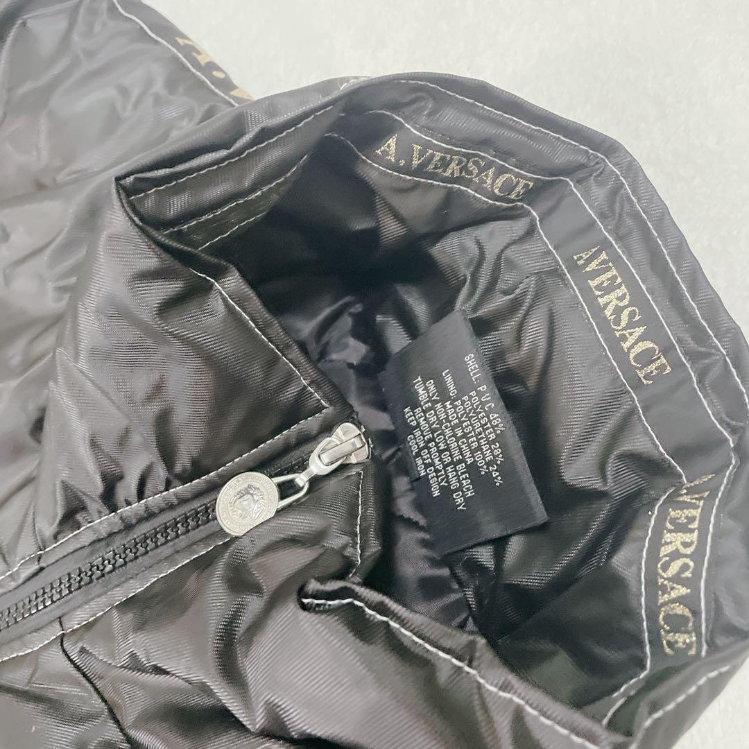 VERSACE ヴェルサーチ ジャンパー メデューサ 刺繍 金色 ビッグロゴ