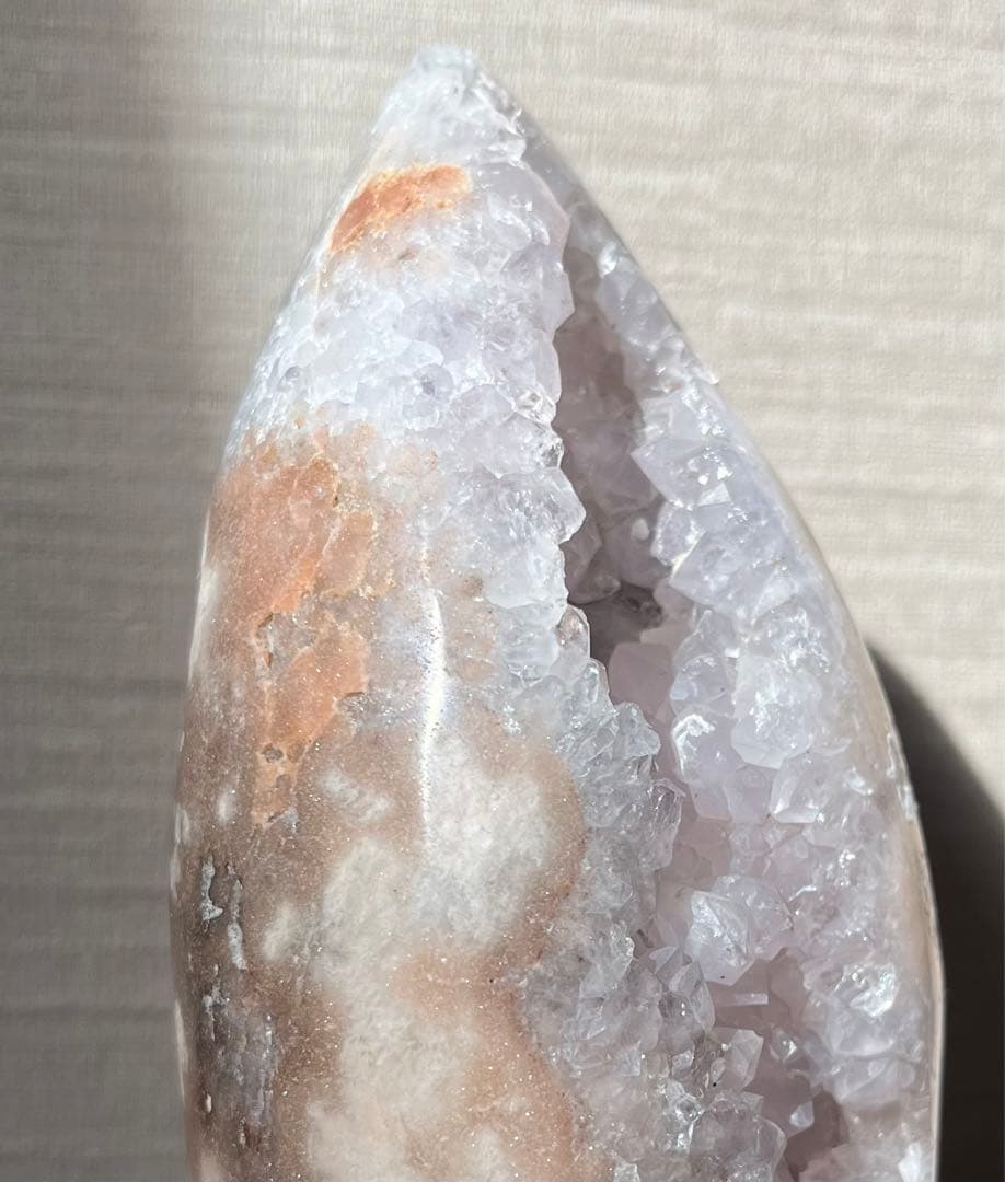 ピンクアメジスト×桜瑪瑙 共生ジオード 原石置物 S字ドゥルージー