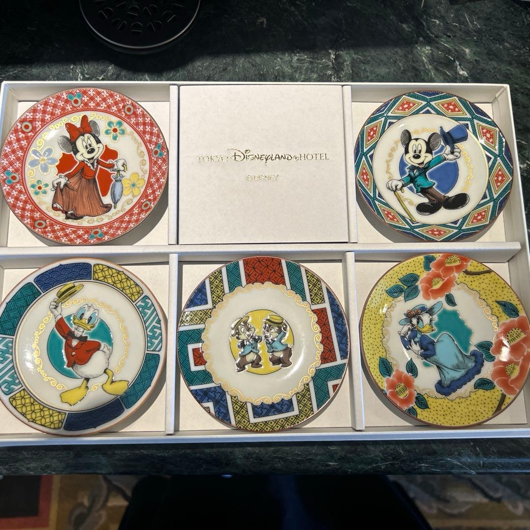 ディズニーランドホテルスイートルーム特典 九谷焼豆皿とエコバッグ2