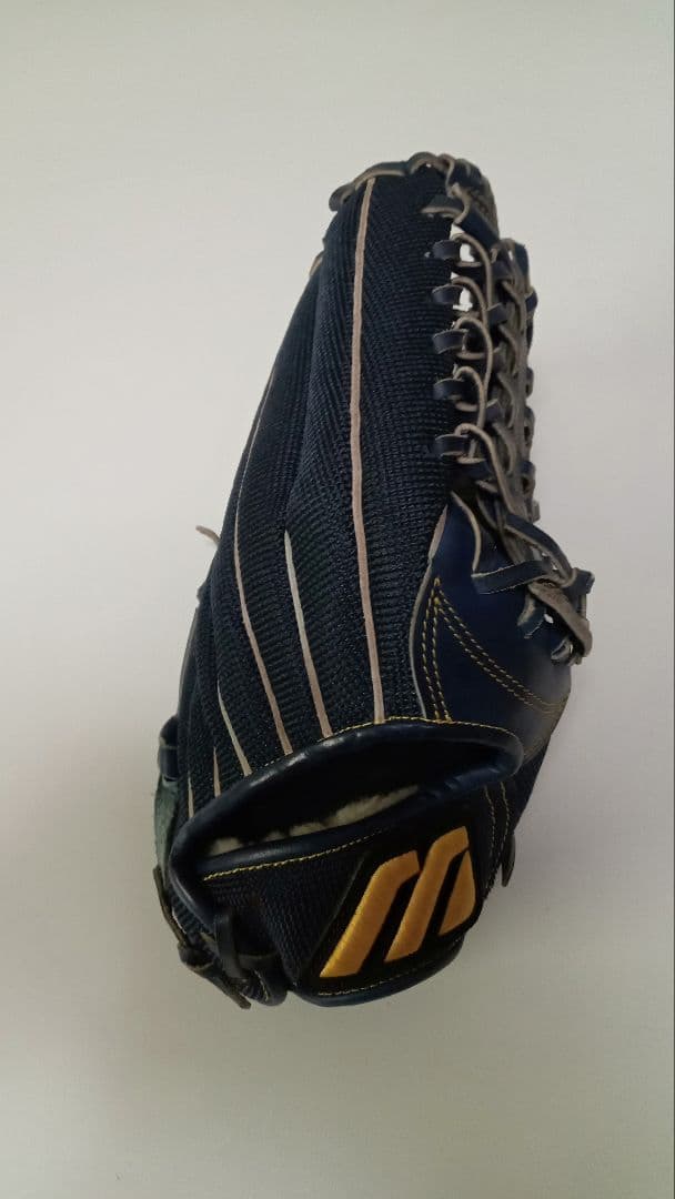 出口雄大選手使用グローブ