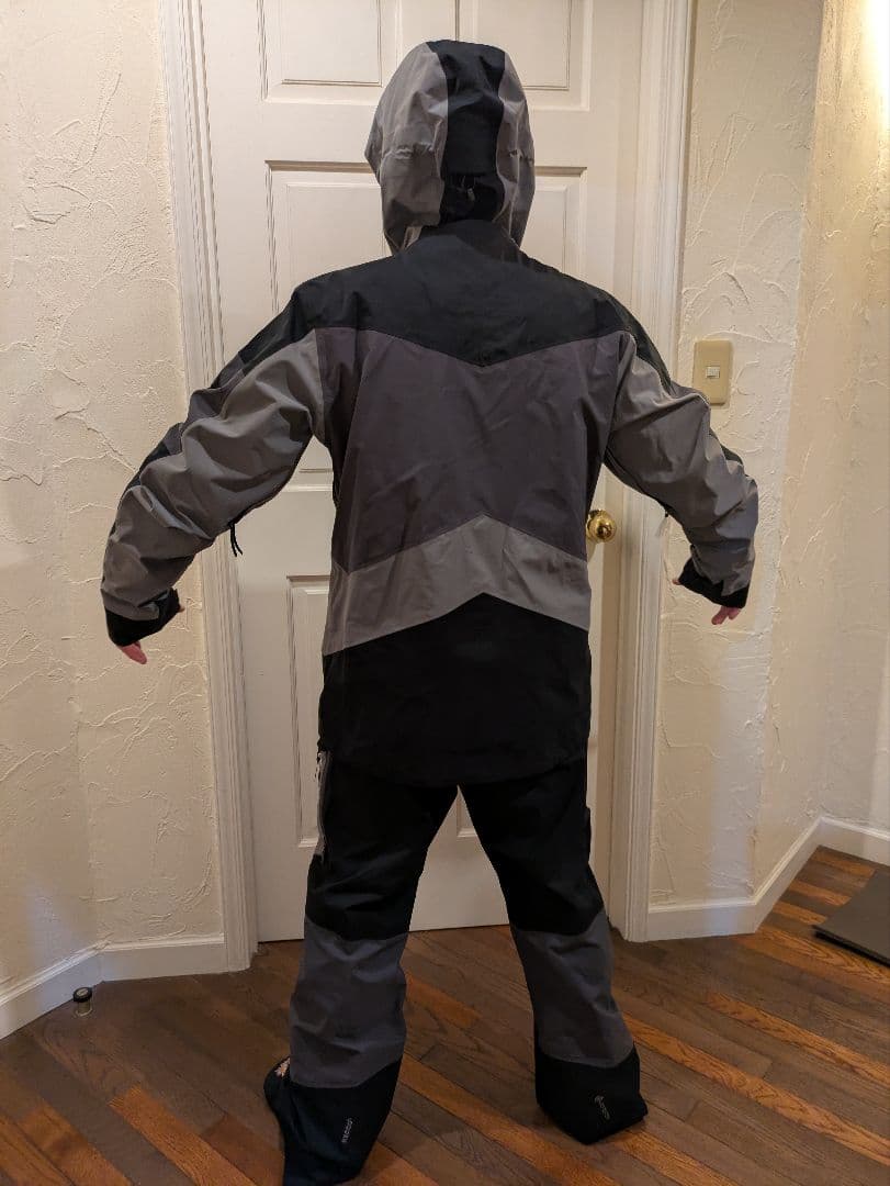 Peak Performance グラビティゴアテックス GORE-TEX 上下