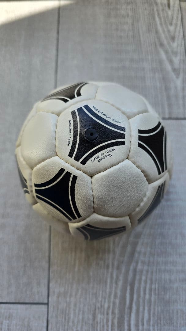 adidas タンゴ River Plate ミニサインボール付！ - メルカリ