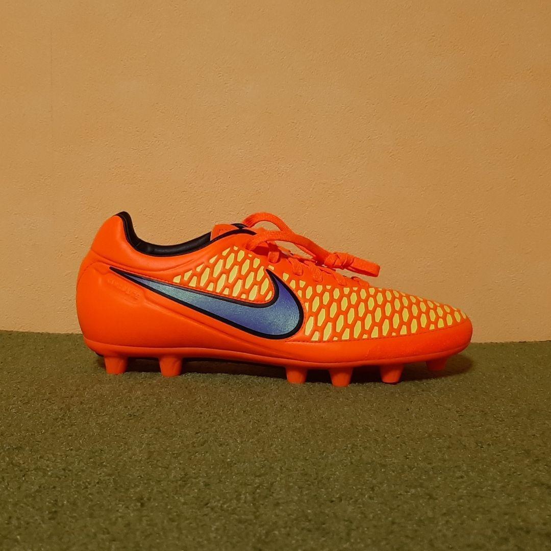 新品 未使用 サッカースパイク ナイキ マジスタ 廃盤 レア HG 25.5cm