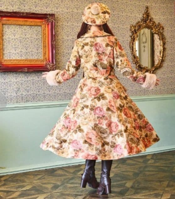 しまむら くる実 ノエルドメモワール ゴブランコート ベージュ S