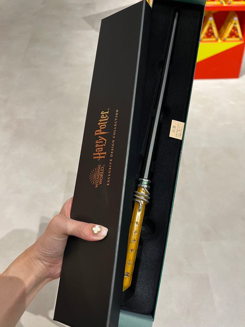 ハリーポッタースタジオツアー スリザリンのロケットの杖 スタジオ