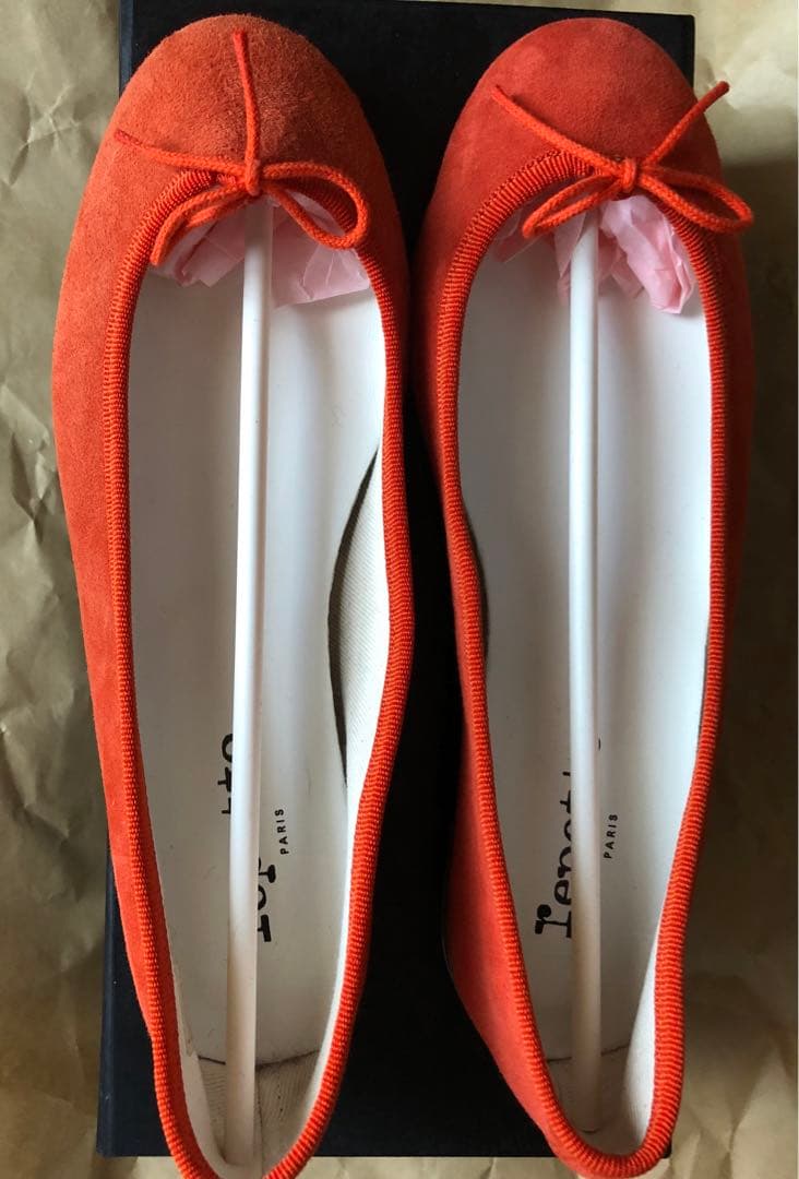 25%off】新品未使用Repettoやぎ革スエード バレエシューズ37 - メルカリ