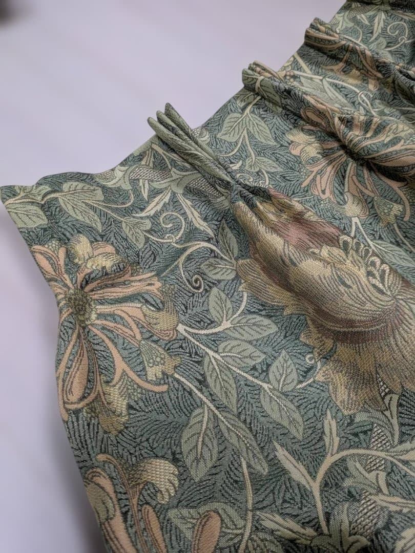 【はちこ】ウィリアムモリス カーテン 2枚 タッセル付 100㎝×170㎝ はちこ】ウィリアムモリス カーテン 2枚 タッセル付 100㎝×170㎝ は