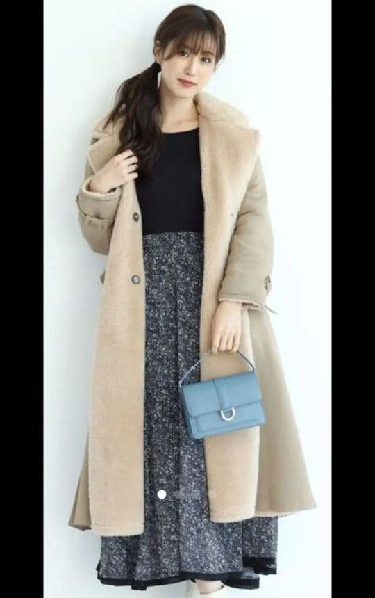 半額以下！Rirandtureリランドチュールリバーシブルボアトレンチコート