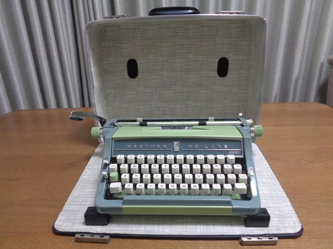 完動品 BROTHER DE LUXE 233 ブラザータイプライター カスタム