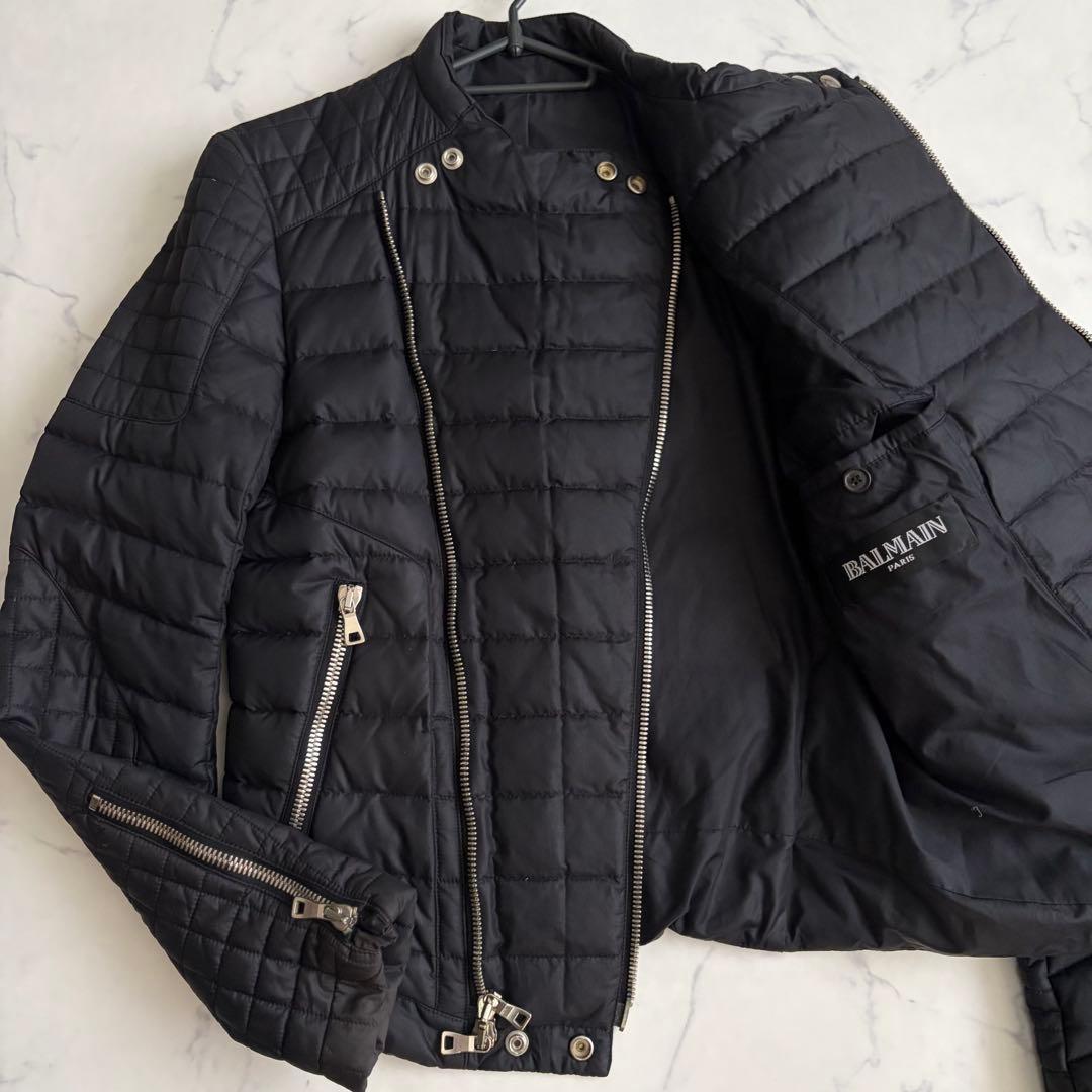 BALMAIN キルティングダウン ダブル ライダースジャケット バルマン 黒 BALMAIN - バルマンコットンキルティングバイカーフードパーカーダウン