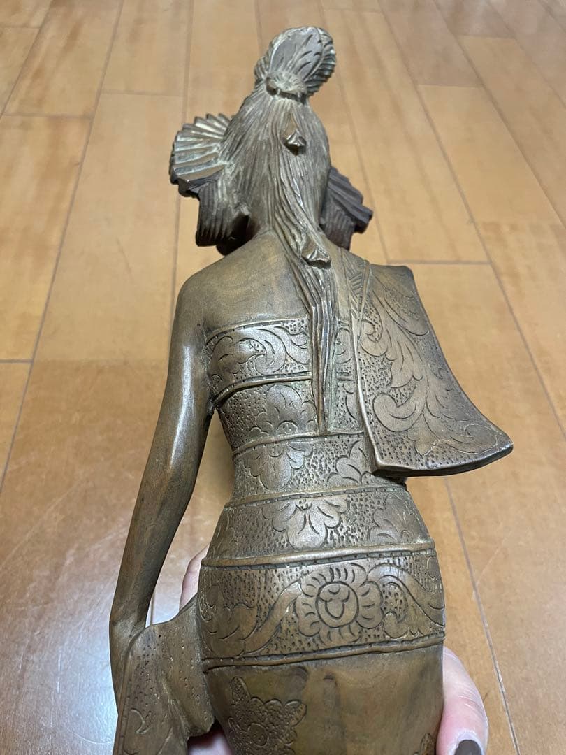 木彫りアート② バリ 木製女性像の彫刻 約53cm - メルカリ