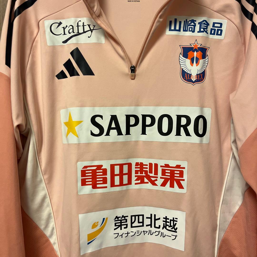 2025 adidas アルビレックス新潟 トレーニングハーフジップ XL