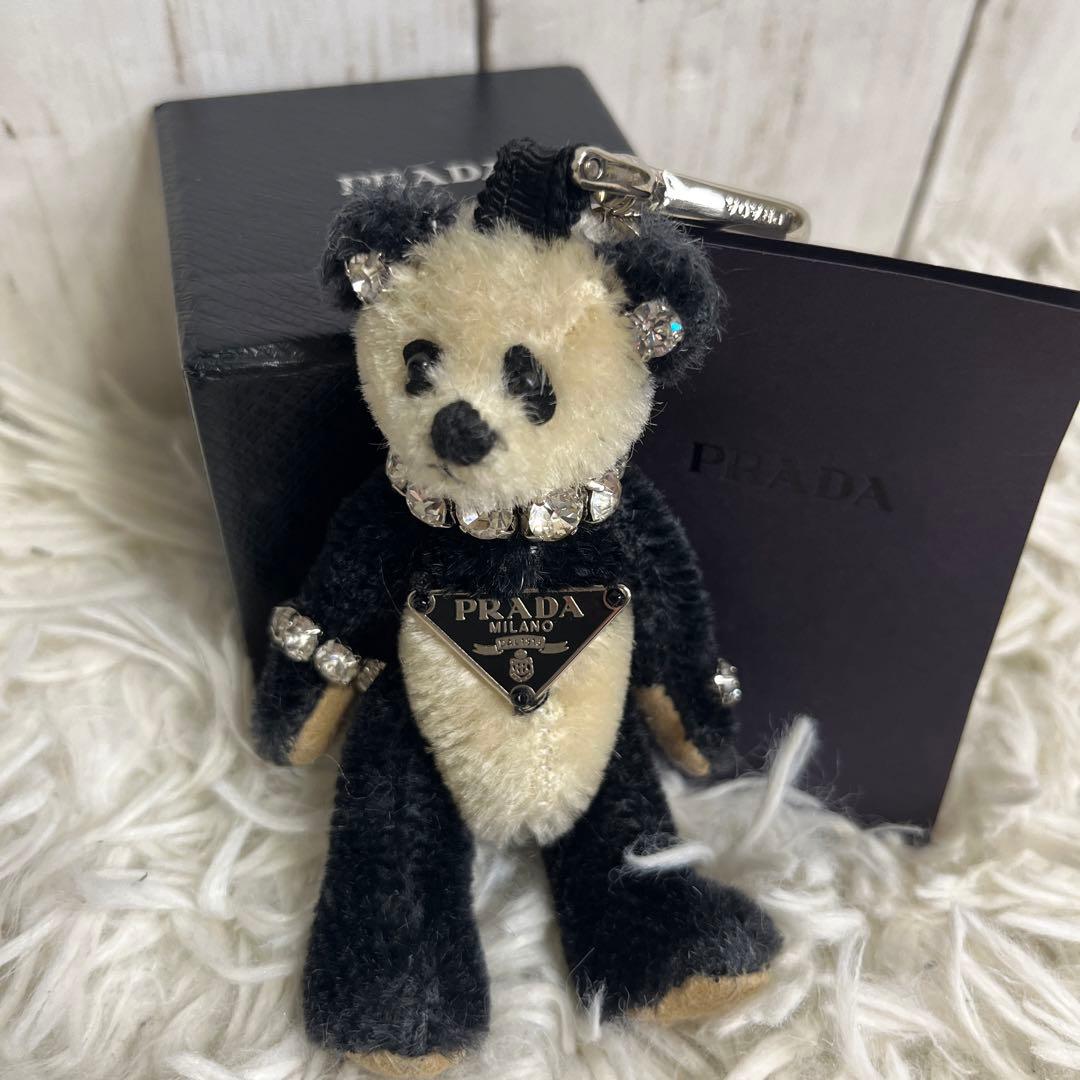プラダ 三角ロゴ パンダ チャーム キーホルダー 箱付き レア 希少