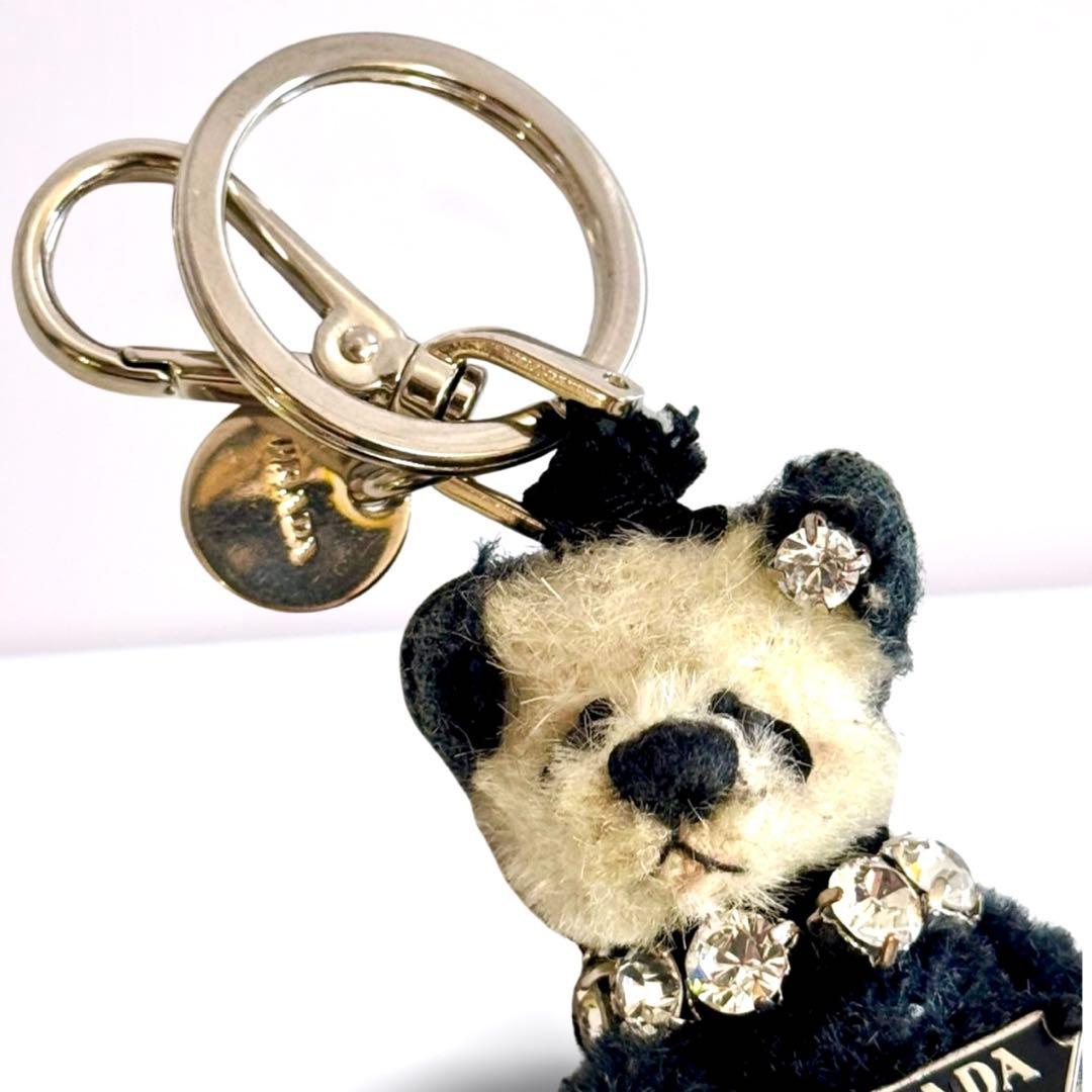 正規品】プラダ PRADA テディベア キーホルダー パンダ風 三角ロゴ