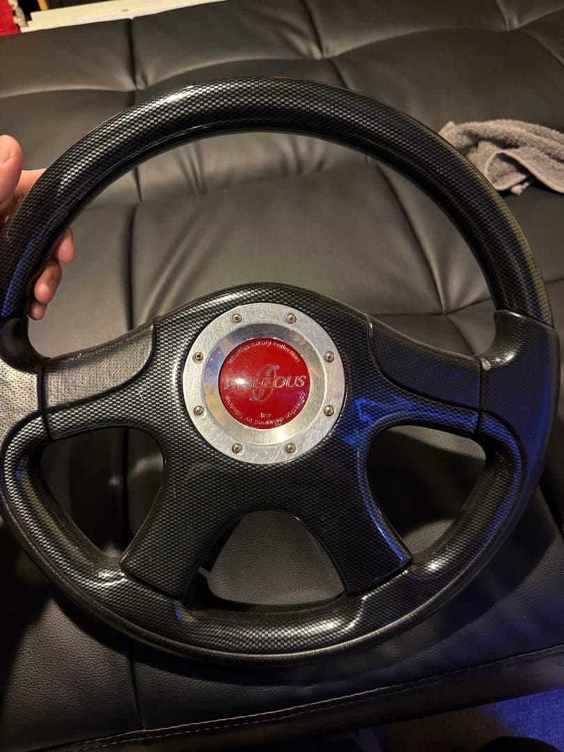 希少Fabulousファブレス カーボン調ステアリング