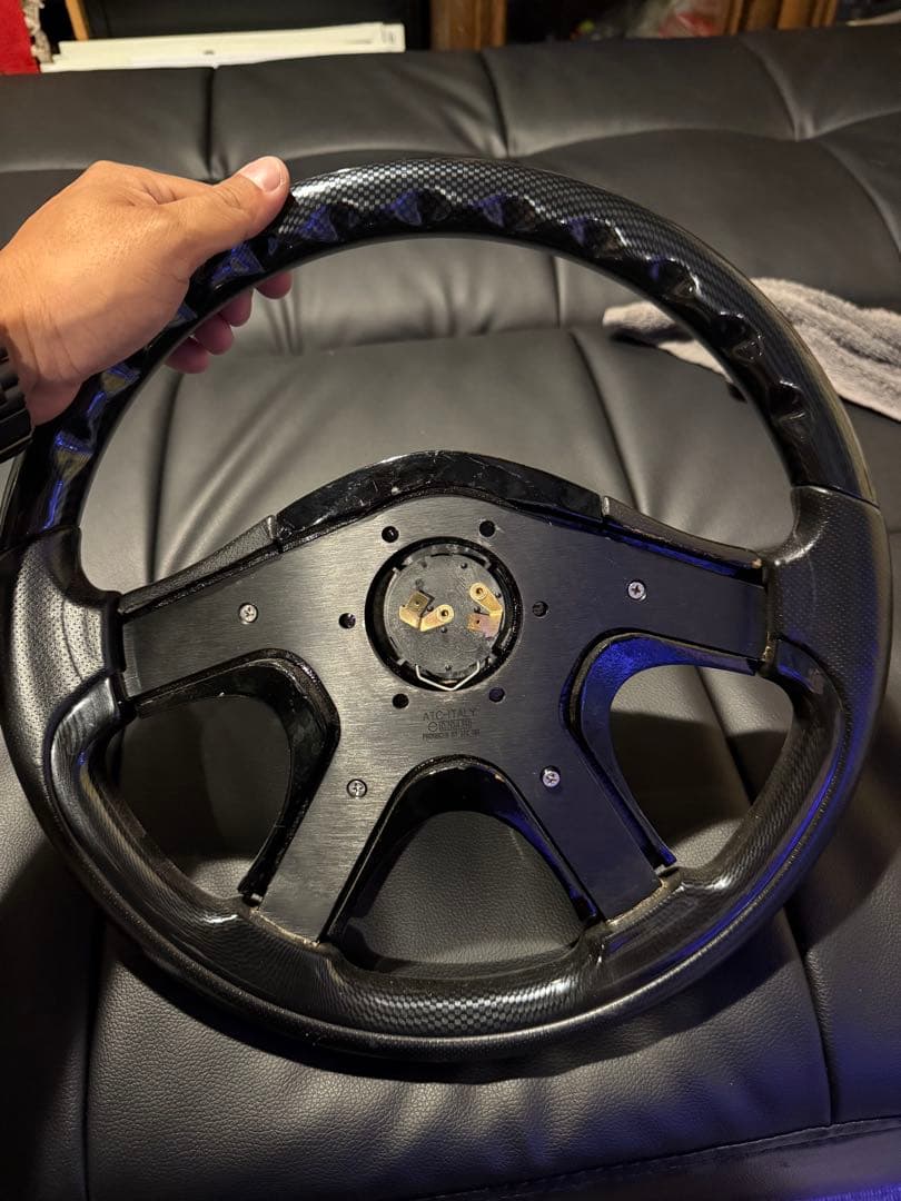 希少Fabulousファブレス カーボン調ステアリング