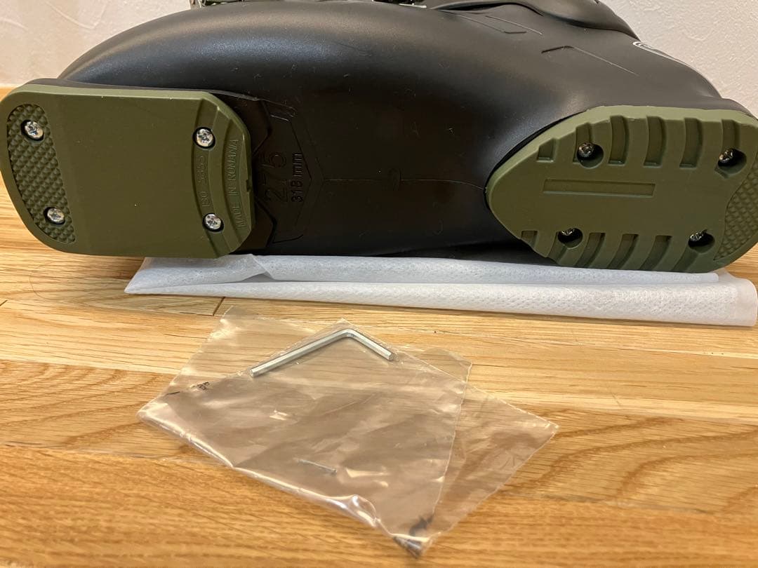 【新品未使用】ロシニョール スキーブーツ EVO 70 27.5cm