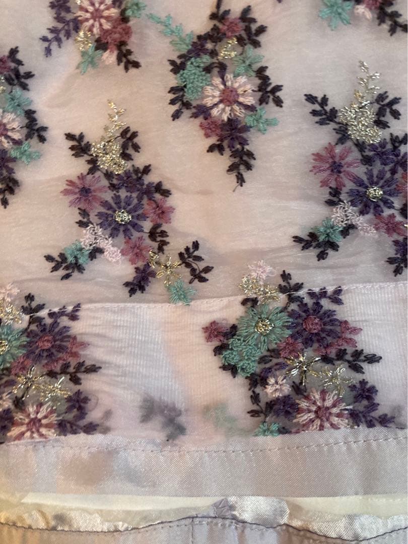 ANNA SUI mini 花刺しゅう総柄ワンピース 120