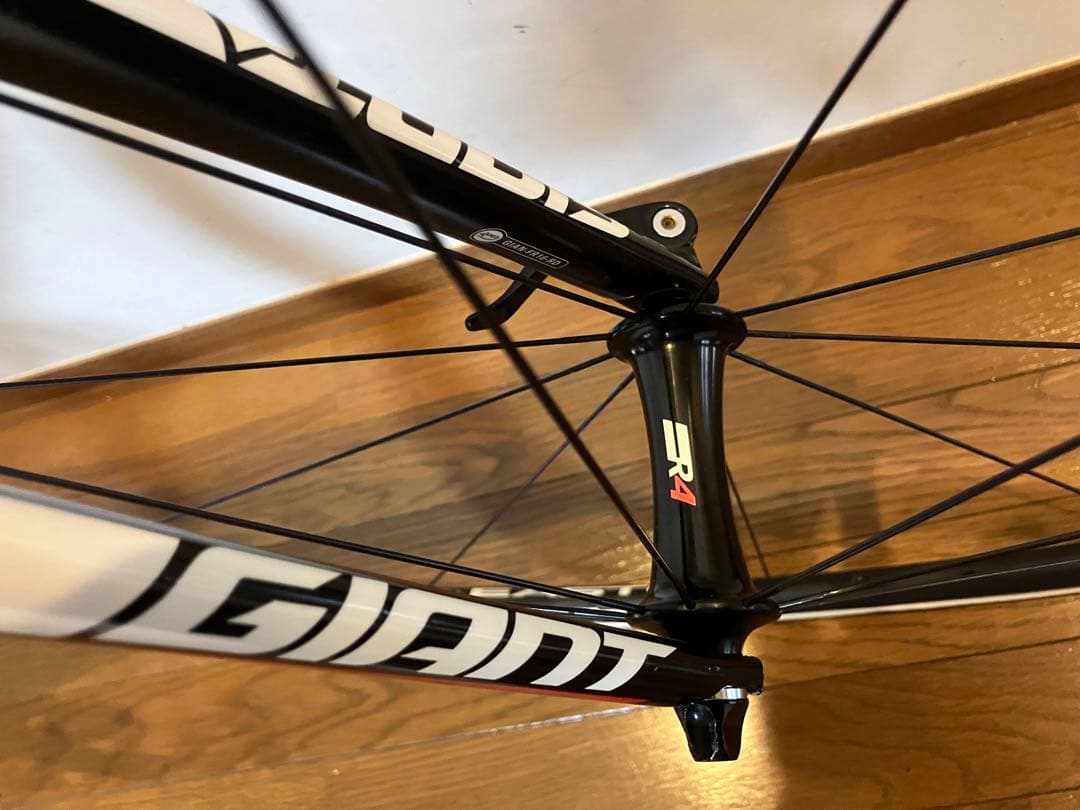 GIANT TCR ADVANCED カンパ アテナ組み　重量 6.8kg