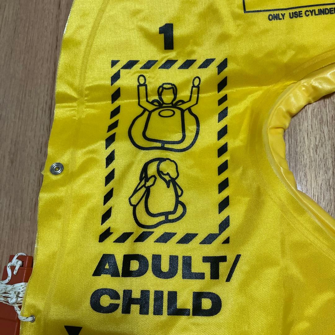 飛行機】救命胴衣Switlik AV-35(B) - メルカリ