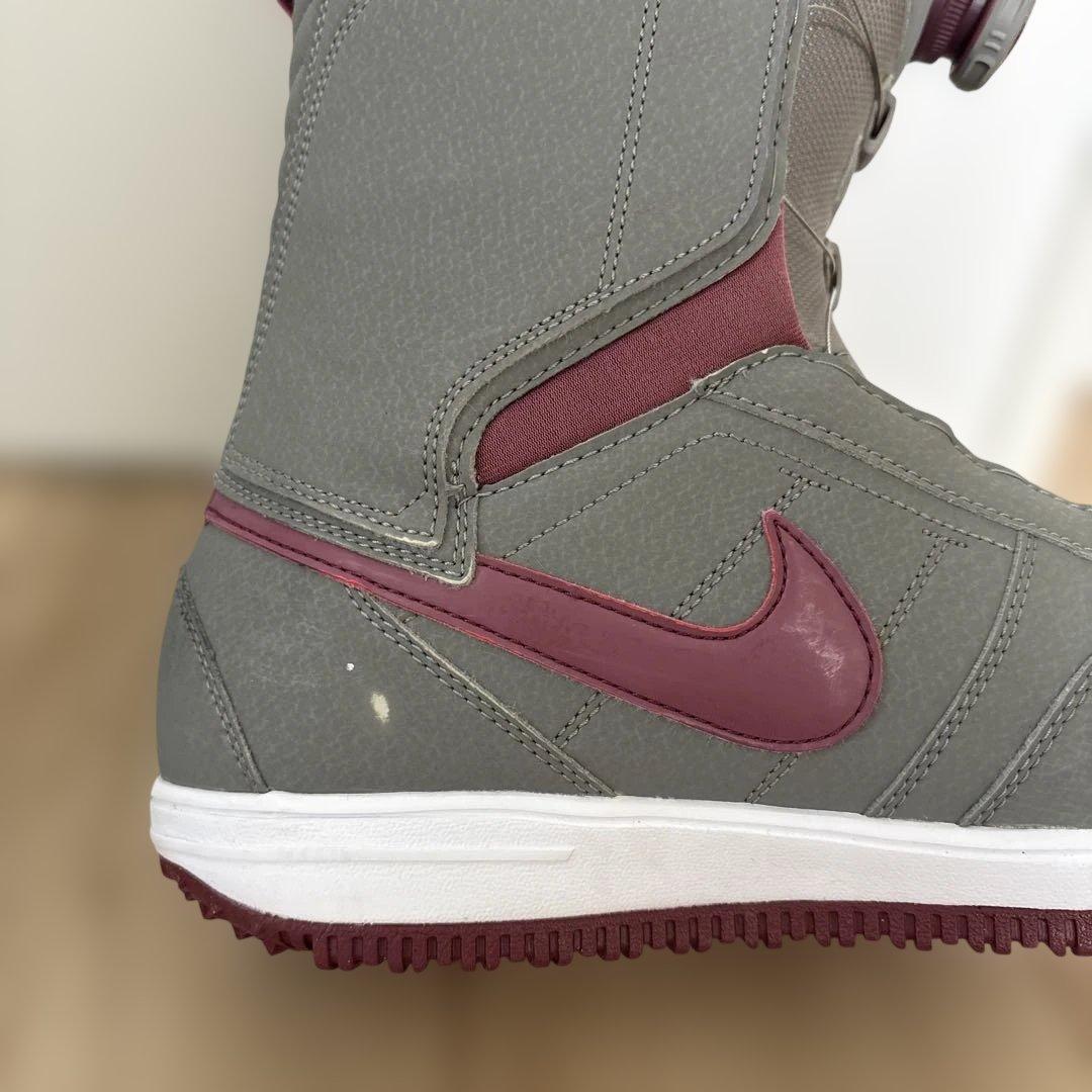 廃盤NIKE スノーボード ブーツ 25cm グレー ワインレッド 水色 中古