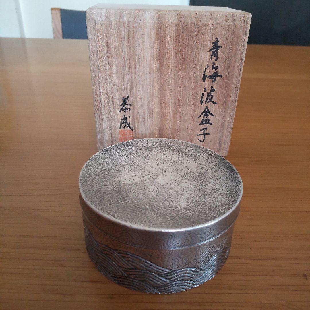 錫製菓子器 青海波盆子 渡邊恭成作 錫器 清課堂 茶入 錫製菓子器 青海波盆子 渡邊恭成作 錫器 清課堂 茶入 - メルカリ