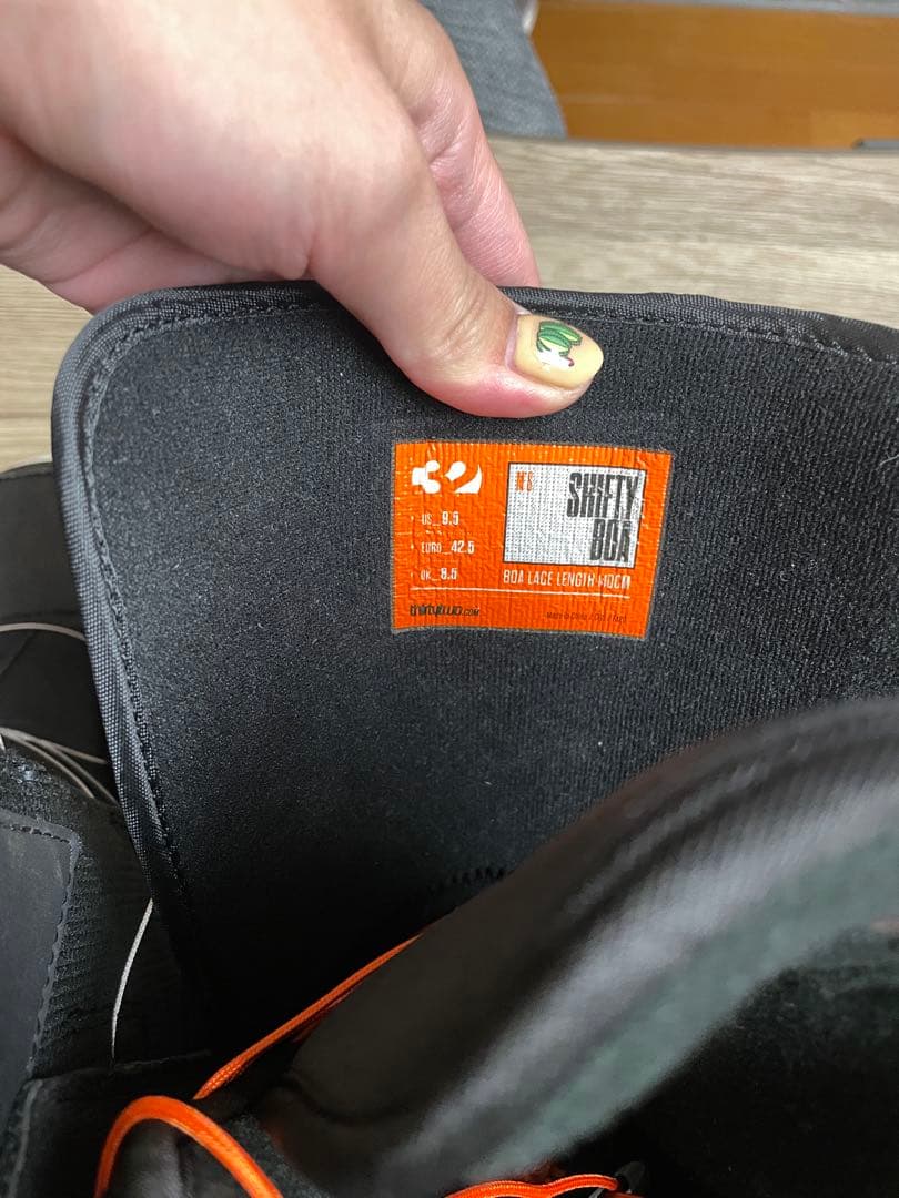 美品 thirtytwo M95R スノーボードブーツ ブラック 27.5cm