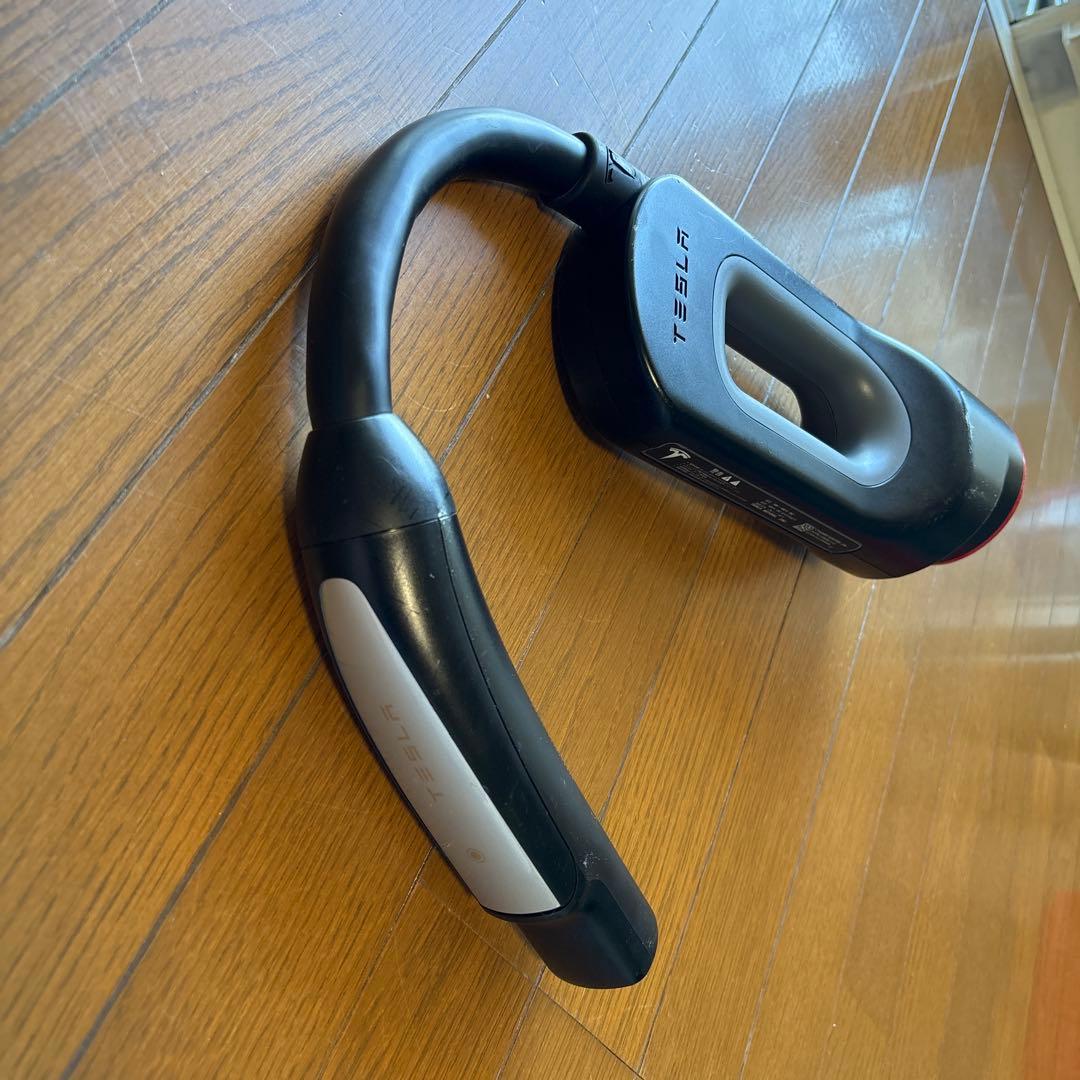 テスラ 車両用 充電アダプター チャデモ(充電速度制限付きの為格安にて出品中￼) テスラ車オーナーに朗報〜チャデモアダプターの不具合を無料で