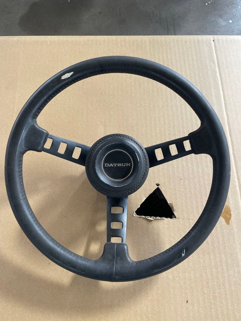 ダットサン　ハンドル　値引き対応可 ダットサン ハンドル 値引き対応可 ダットサン ハンドル 値引き対応可