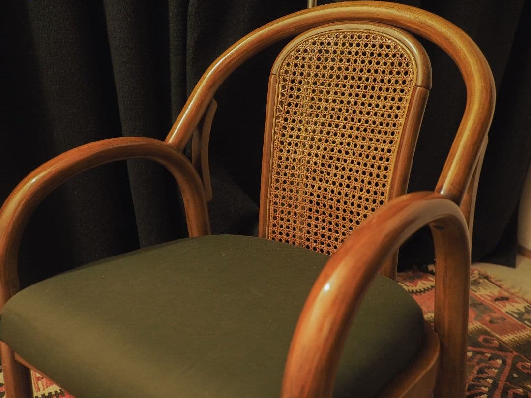 【値引中】“karimoku”アームラタンチェアD