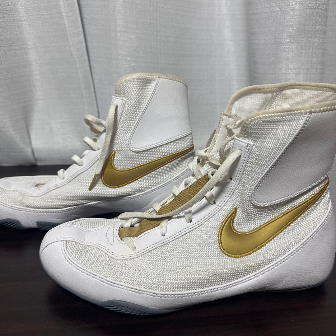 Nike ボクシングシューズ ホワイト/ゴールド - メルカリ