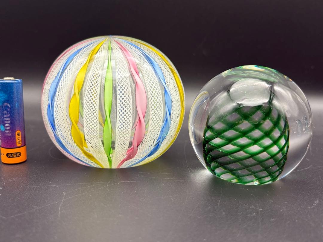 ムラノガラス ペーパーウェイトと おまけで緑螺旋のガラスペーパーウェストのセット ムラノガラス ペーパーウェイトと おまけで緑螺旋のガラスペーパー