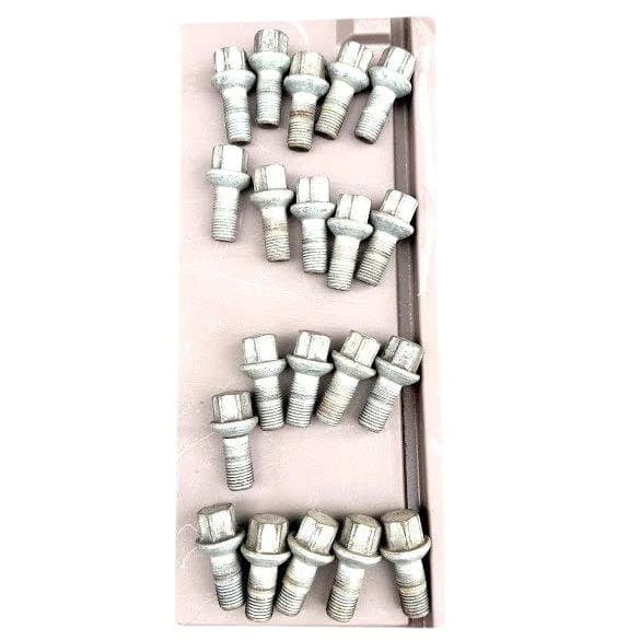 ソ*ル様 スタッドレス 245/45/R17 BLIZZAK VRX2 W213