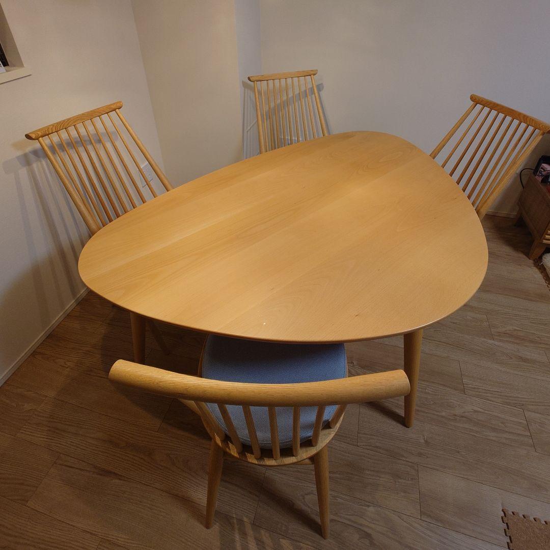 【柏木工】トライアングルテーブル・シビルチェア(クッション付き)ダイニングセット LEIトライアングルダイニング – 柏木工株式会社オンラインストア