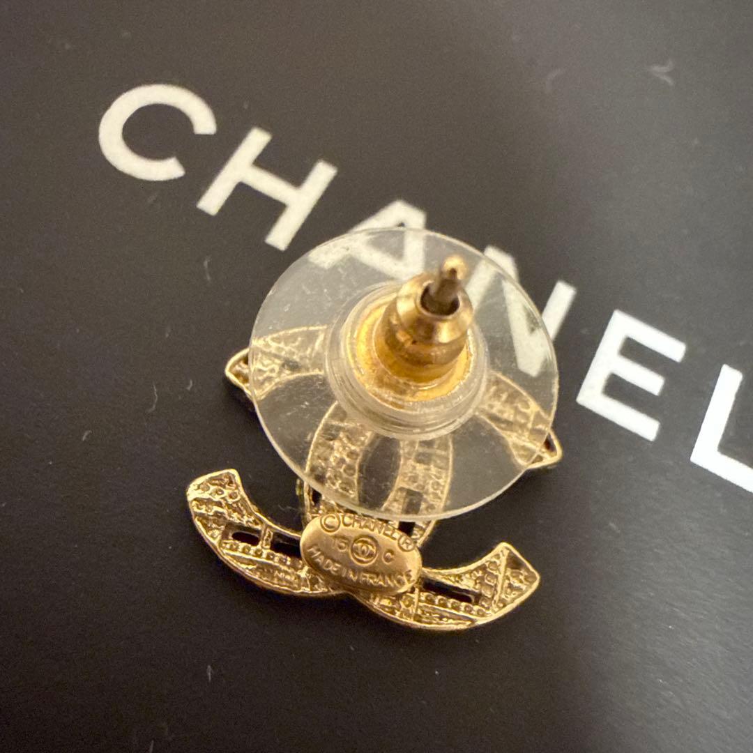 siroさん専用】CHANEL CCロゴ ピアス(片耳用)