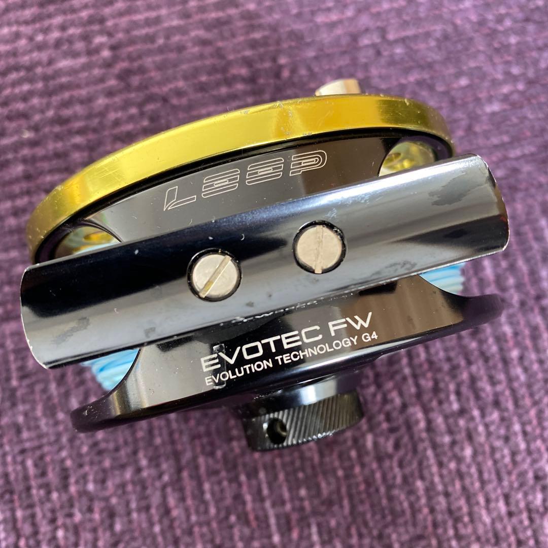 激安アウトドア・釣り・旅行用品 - LOOP FW3620フライリール