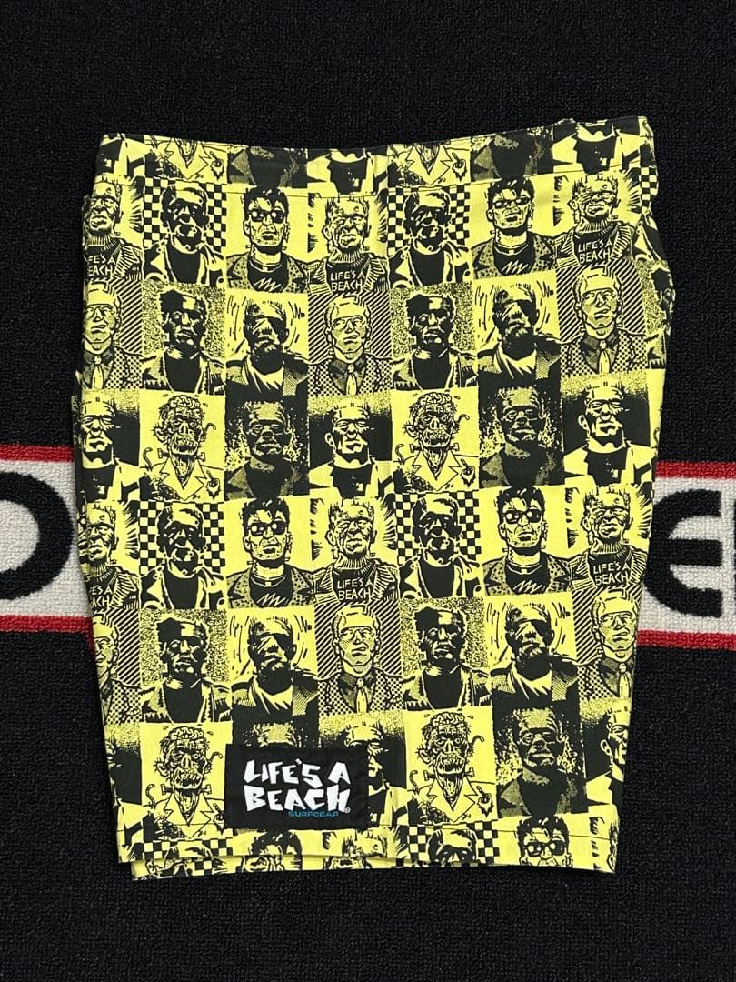 80's当時物デッドストック LIFE'S A BEACH フランケン柄ショーツ