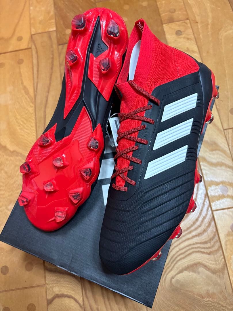 新品　超激レア　廃盤品　アディダス　プレデター 18.1 ジャパン HG AG 新品超激レア廃盤品アディダスプレデター 18.1 ジャパン HG AG