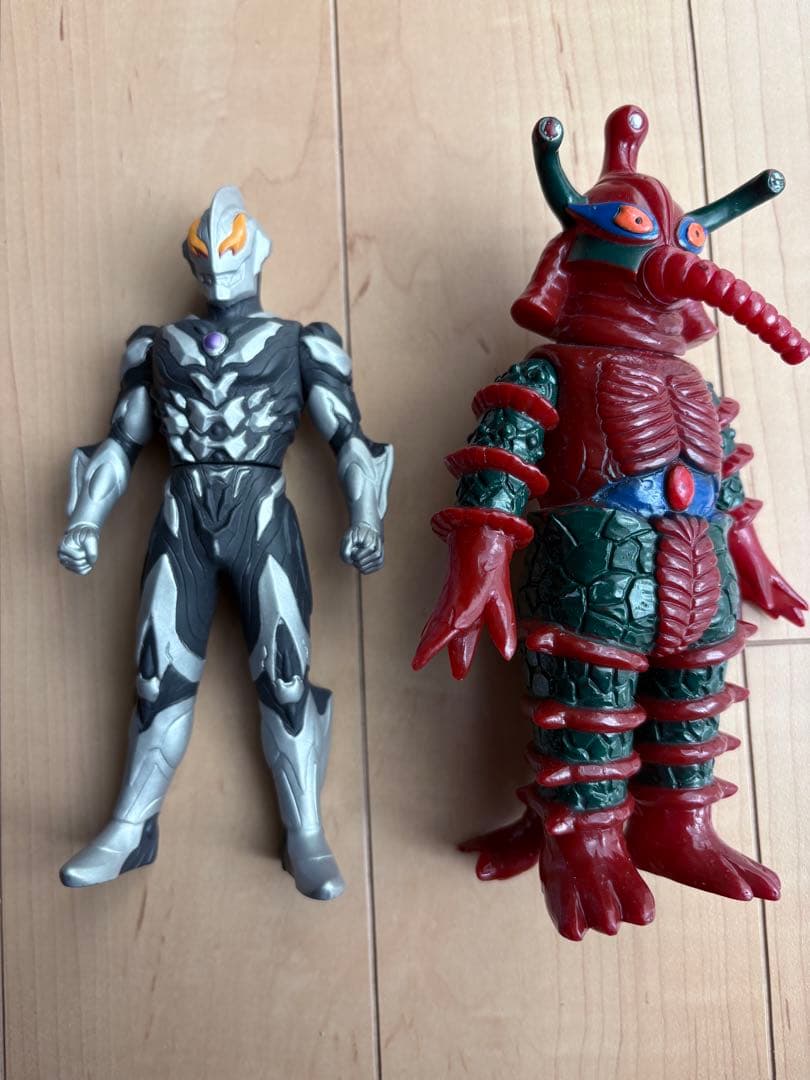 旧ウルトラマンソフビ 15体とガシャポンのバルタン星人