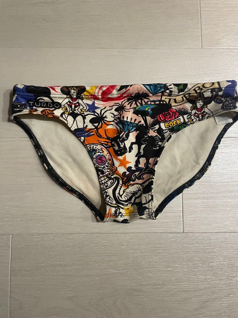 TURBO 競泳用水着 タトゥー風デザイン TYR メンズ練習用競泳水着 園田モデル トライバル｜高伸縮＆GUARD限定