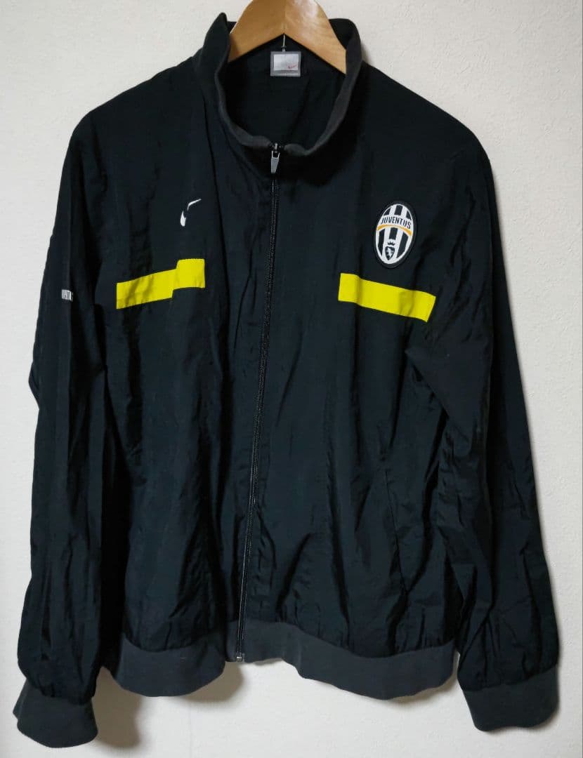 セリエA/B FC ユベントスFC ウインドブレーカー NIKE/ナイキ - メルカリ