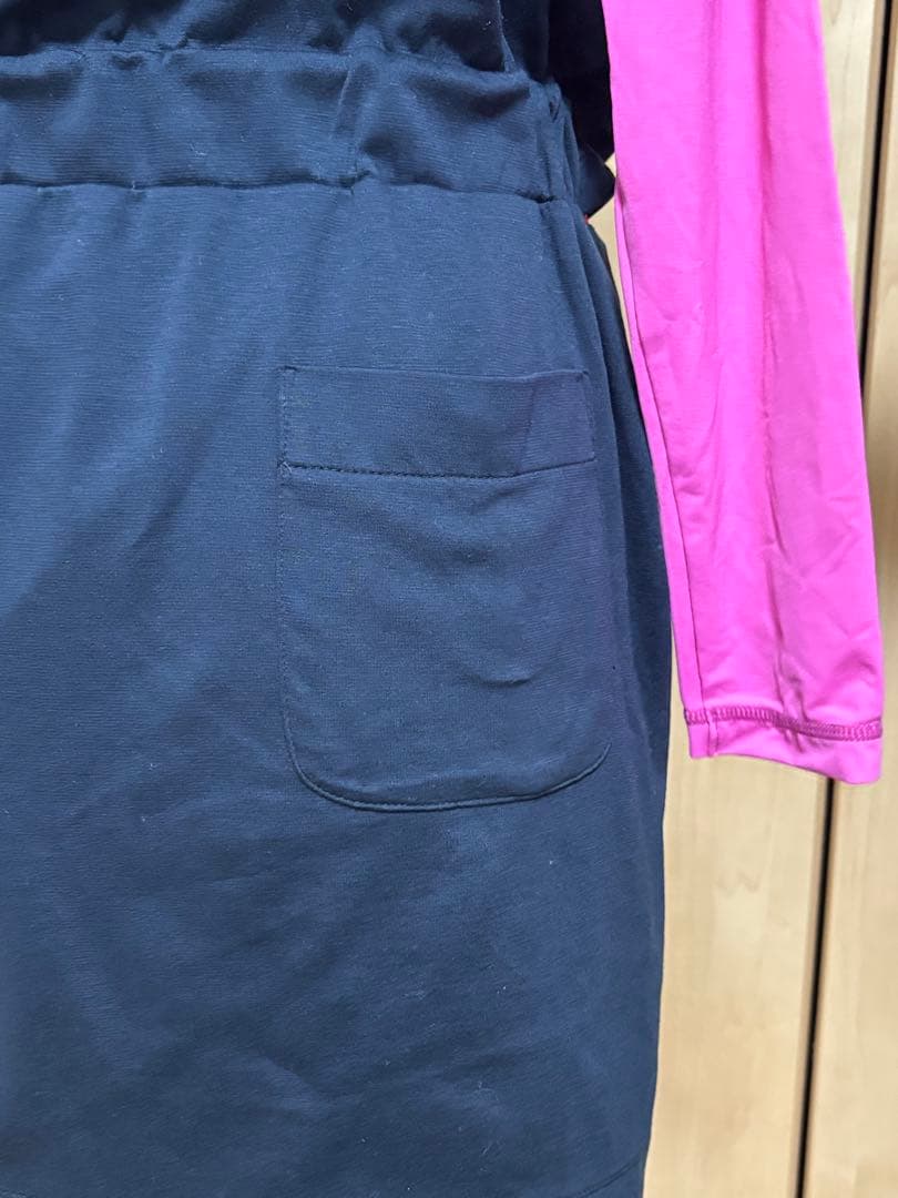 aアルチビオゴルフワンピース ネイビー/ピンク