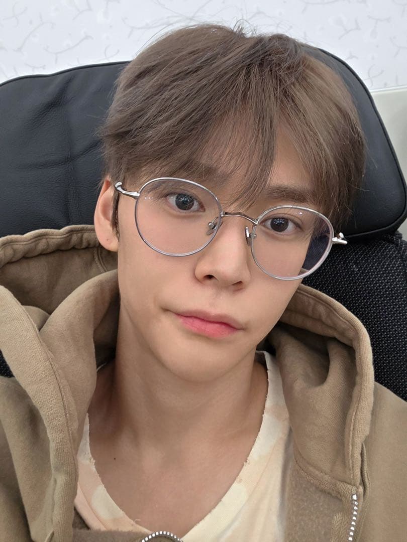 専用Gentle Monster Ep 02 GLOSSY SILVER メガネ - メルカリ