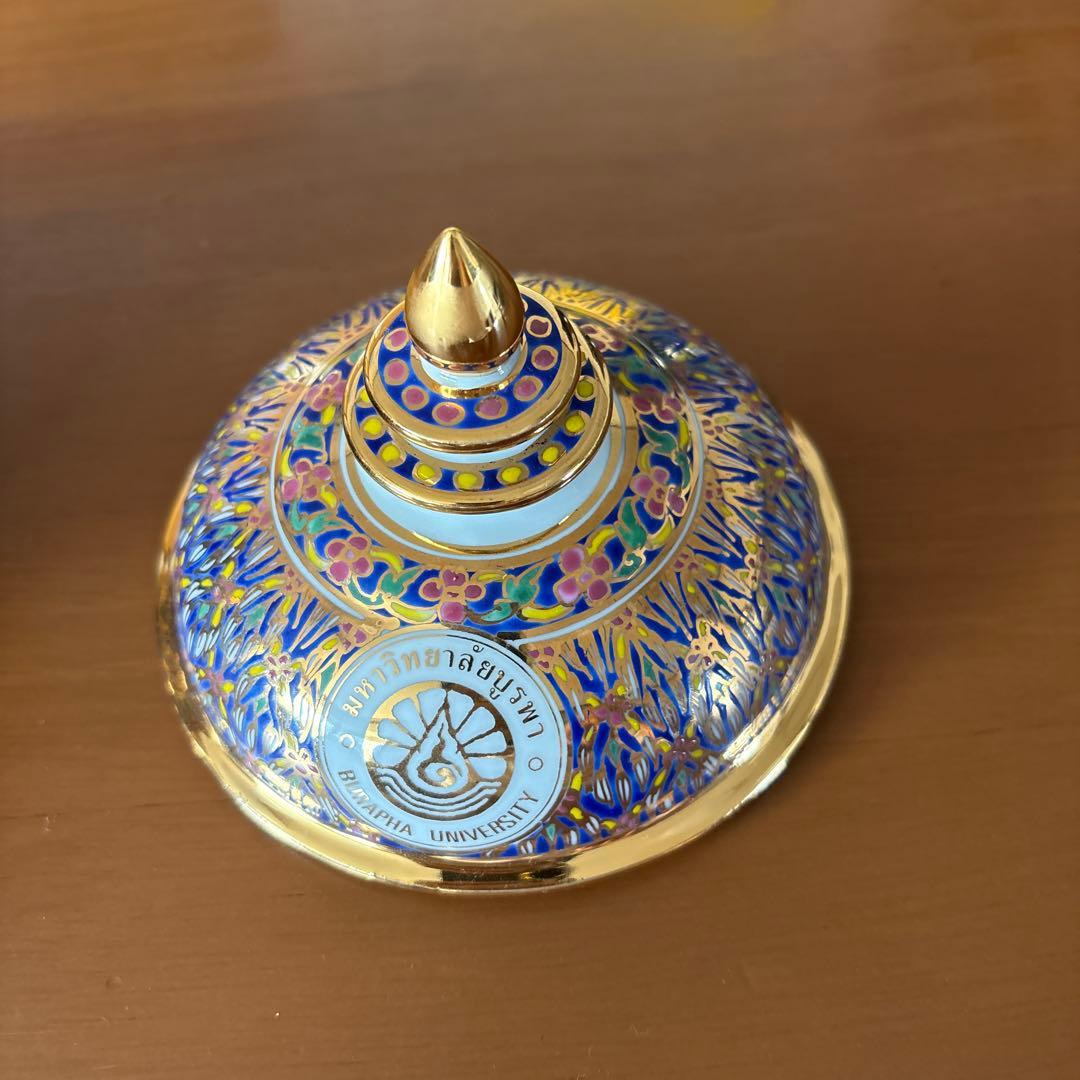 タイ ベンジャロン焼き 置き物 ブラパー大学