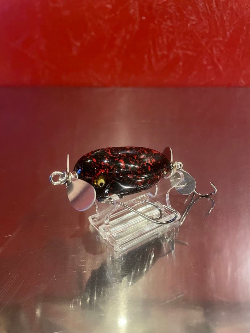 大言神社宝物　表層暴鮫　赤黒　漆塗りルアー　ダブルスイッシャー　17g 大言神社宝物 表層暴鮫 赤黒 漆塗りルアー ダブルスイッシャー 17g