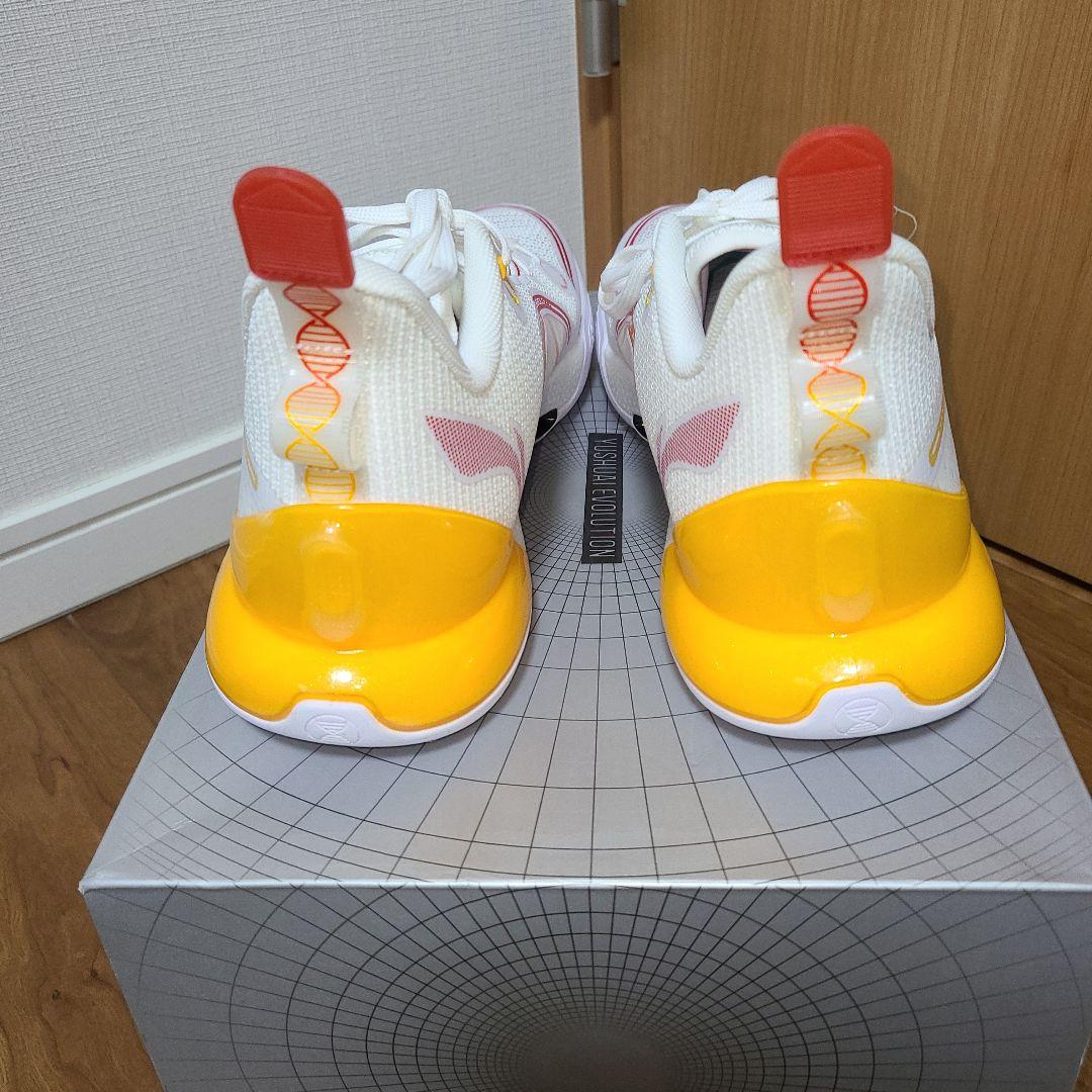 【最終】LI-NING yushuai evolution 28.5cm 未使用