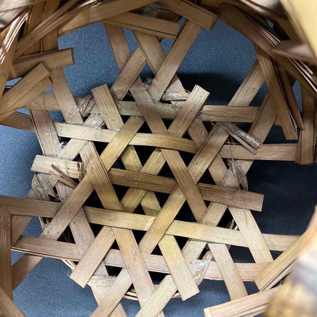 竹籠花入れ 在銘 田辺一竹斎 花籠 花器 竹細工 竹かご 一竹斎 - メルカリ