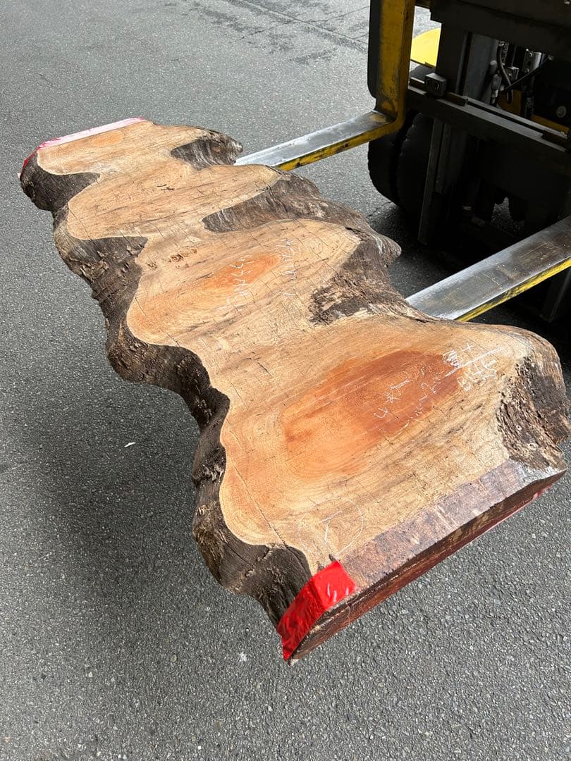 たのメル便] サペリマホガニー うねり無垢材一枚板 新品未使用 荒木